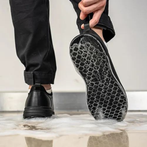 Vista 3 de LARNMERN Zapatos de trabajo antideslizantes para hombre, zapatos de cocina impermeables para cocinero, zapatos de trabajo, antideslizantes
