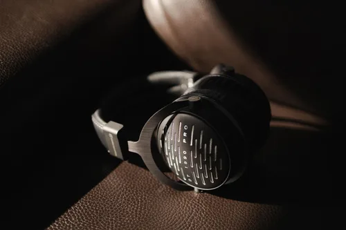 Vista 9 de beyerdynamic DT 1990 Pro, negro (Dt1990 (Renovado)