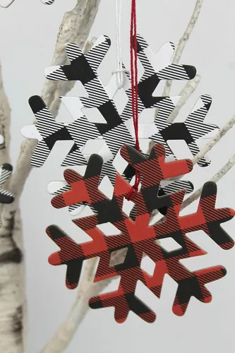Vista 2 de Buffalo plaid snowflake ornament decorations...paper+chipboard [3 sizes to choose]