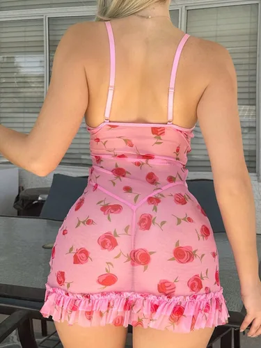 Vista 2 de SHENHE Conjunto de lencería de 2 piezas para mujer, de malla transparente floral, con tanga