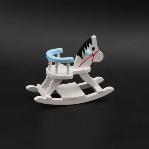 Vista 3 de Silla mecedora en miniatura para casa de muñecas a escala 1:12, accesorios de madera, lindo caballo de caballo, casa de muñecas, decoración de Azul