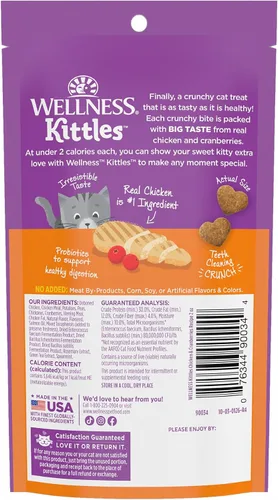 Vista 9 de Wellness Kittles - Snacks crujientes naturales sin granos para gatos, pollo y cranberry, bolsa de 2 onzas