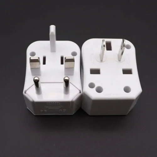 Vista 11 de Toptekits Adaptador de corriente universal todo en uno, conversión de viaje global tres en uno, 3 enchufes, adaptador universal de viaje en el Blanco