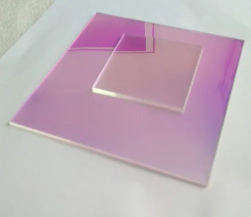 Vista 4 de 5 hojas cuadradas de acrílico (PMMA), lámina cuadrada de plexiglás iridiscente/radiante (dos lados similares al arco iris)
