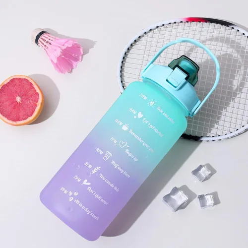 Vista 7 de Botella de agua de gran capacidad de 64 onzas con marcadores de tiempo motivacionales y pajilla, portátil, a prueba de fugas, sin BPA para fitness