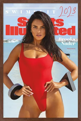 Vista 7 de Trends International Sports Illustrated: Swimsuit Edition - Books Nader Cover 23 Póster de pared, 22.4 pulgadas de largo x 14.7 W, versión enmarcada