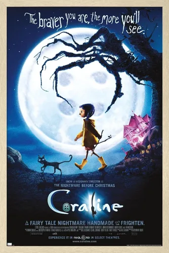 Vista 7 de Trends International Coraline - Póster de pared de una hoja Braver, 14.72 x 22.37 pulgadas, versión enmarcada de madera de granero Versión enmarcada