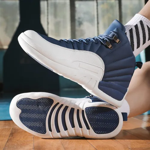 Vista 6 de AIVERC Zapatos de entrenamiento para hombre Zapatos de baloncesto para hombre, zapatos de baloncesto negros de caña alta, zapatos deportivos negros