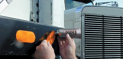 Vista 4 de E6000® Adhesivo Hi Visc de 3.7 onzas