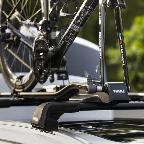 Vista 2 de Thule FastRide - Portabicicletas montado en el techo portabicicletas automotrices