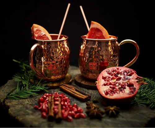 Vista 6 de Moscow Mule tazas Set, 4 Authentic Handcrafted tazas de cobre (16 oz. Cada uno) con 2 onzas Shot vidrio, 4 pajitas, mango madera Posavasos y libro