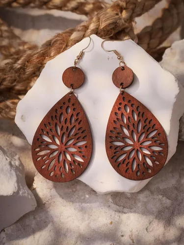 Vista 4 de MINACHI Bohemian Hollow Cut-Out Wood Leather Dangle Drop Earrings, Boho Chic Hippie Statement Jewelry Gift for Women