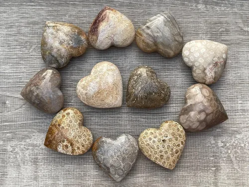 Vista 43 de Corazón hinchado de piedras preciosas al por mayor, corazones hinchados de piedras preciosas pulidas, piedra de palma de cristal, corazón de cristal