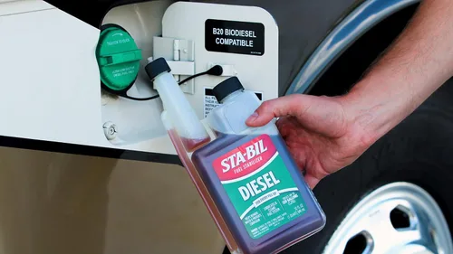 Vista 7 de STA-BIL Estabilizador de combustible diesel, 32 oz Trata 320 galones. Mantiene el combustible diésel fresco hasta 12 meses y ayuda a prevenir