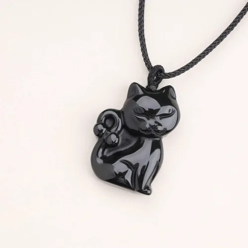 Vista 4 de COAI Collar con colgante de piedra obsidiana Lucky Cat