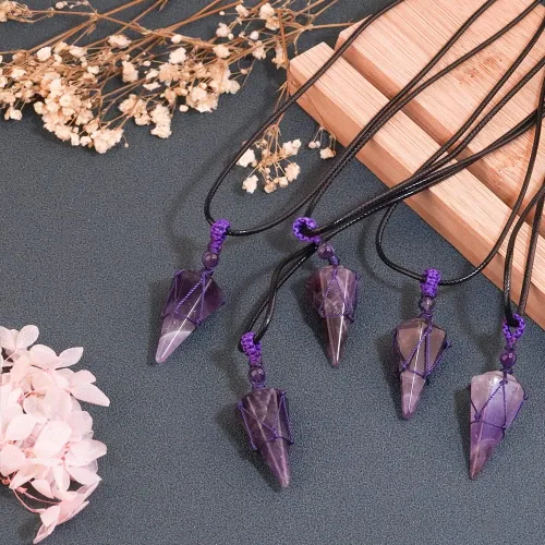 Vista 3 de Collar de 6 facetas de cristal de chakra de Reiki y piedra curativa, colgante de cristal puntiagudo, collar de cuerda ajustable para mujeres