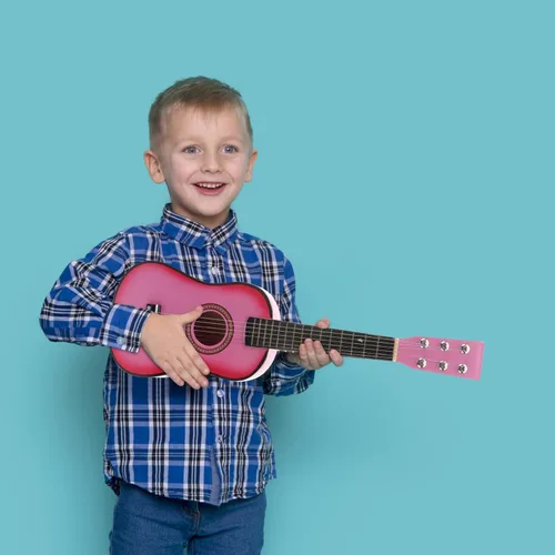 Vista 4 de Kisangel - Guitarra acústica de madera de tilo de 23.11 pulgadas, 6 cuerdas, para principiantes, para niños de 5 a 9 años, instrumento musical