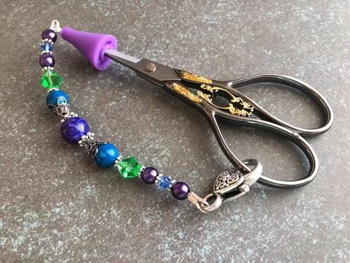 Vista 7 de Beaded Scissor Fob Jewelry with Tip Cover