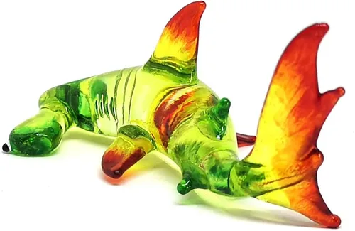 Vista 2 de Hammerhead - Figura de tiburón de vidrio soplado verde Sealife coleccionable, decoración de acuario en miniatura