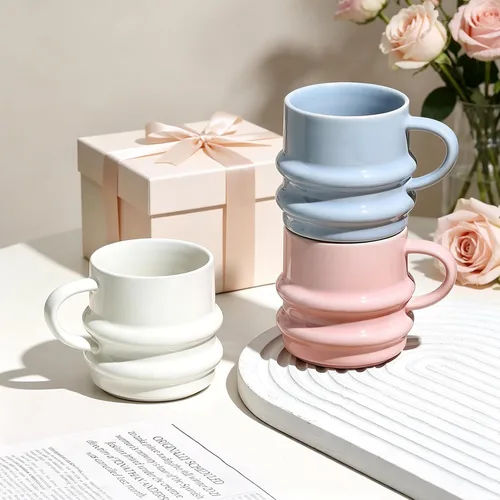 Vista 8 de Juego de 4 tazas de café de cerámica, tazas de café acanaladas onduladas 3D