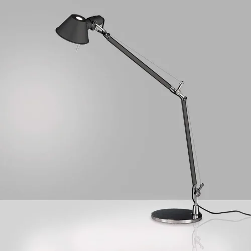 Vista 2 de Artemide Tolomeo Classic 100W E26 Mesa negra con base de aluminio