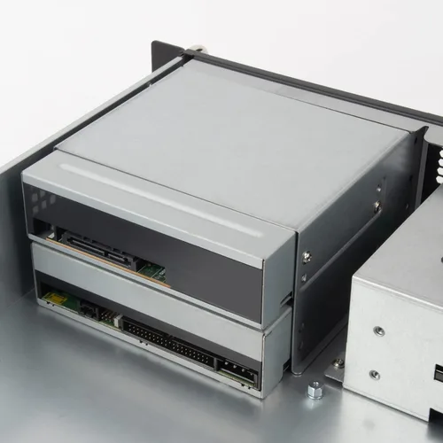 Vista 6 de Silverstone Technology RM23-502-MINI, 2U Dual 5.25" Drive Bay Micro-ATX chasis de servidor industrial para montaje en rack con interfaz USB 3.1