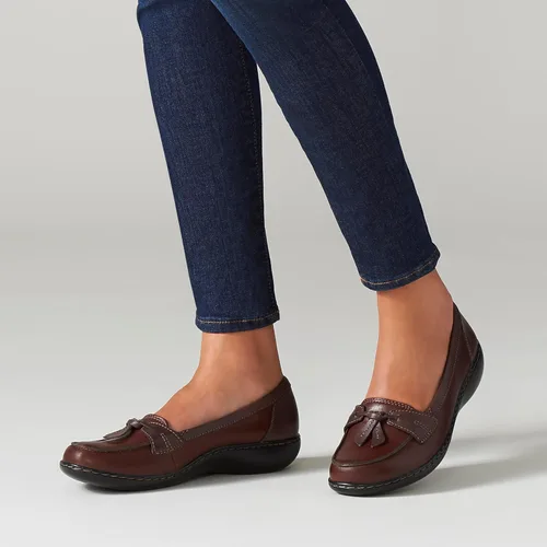 Vista 5 de Clarks Mocasines Ashland Bubble Slip On para mujer Marrón Multicolor