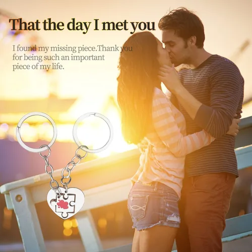 Vista 2 de brvayirl Los accesorios de llavero con cosas a juego para parejas son bonitos regalos para novia o regalos divertidos para novio, juego de llaveros