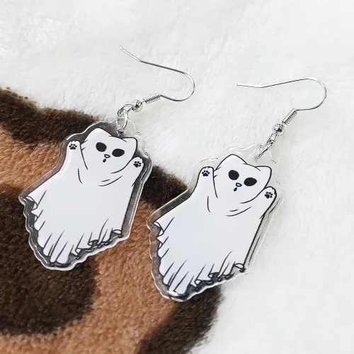 Vista 4 de Aretes colgantes espeluznantes de acrílico para Halloween, creativos, mapache, fantasma, calabaza, gatos, aretes de gota para mujeres y niñas