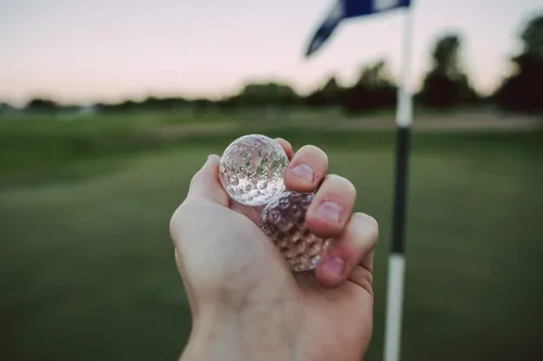 Vista 4 de Enfriadores de whisky y bolsa para congelador - Juego de 2 piedras de whisky de cristal para enfriar vodka, whisky y whisky escocés - Cada piedra