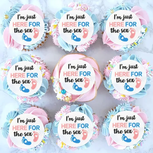 Vista 15 de 24 piezas de decoración para cupcakes con temática de "We Can Bearly Wait" Oso de globos brillantes, decoración temática de revelación de género
