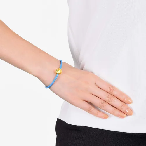 Vista 2 de CHOW SANG SANG 85391C - Pulsera de oro sólido de 24 quilates con dije de manzana para mujer