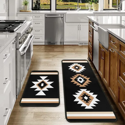 Vista 2 de Juego de 2 tapetes de cocina estilo bohemio para cocina, diseño azteca occidental, color negro, antideslizantes, lavables, para el suelo, 2 piezas