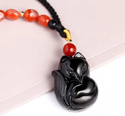 Vista 4 de Wizock Collares delicados de ágata roja zorro obsidiana negra para mujer, cristales curativos y piedras preciosas con colgante de animales, amuleto