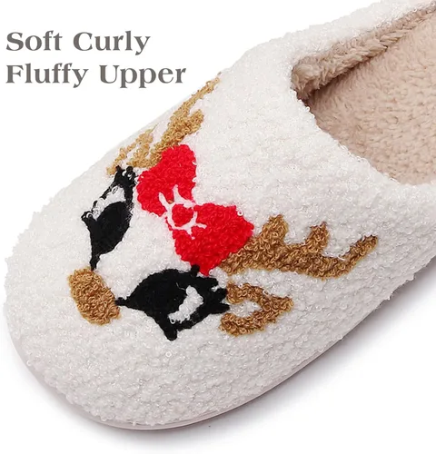 Vista 4 de Menore Pantuflas de Navidad con reno para mujer y hombre, pantuflas de felpa cálidas de Papá Noel, pantuflas de casa mullidas, regalos de Navidad