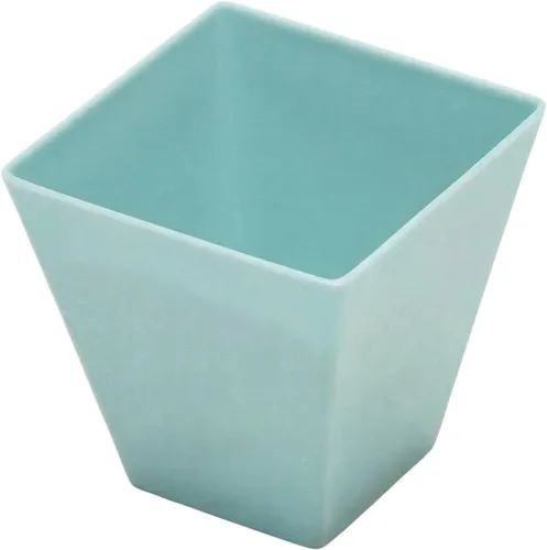 Vista 2 de Restaurantware Mini vaso de postre Kova de 2 onzas, elegantes vasos cuadrados de plástico rosa en polvo: perfecto para servir postres y muestras