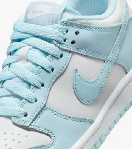 Vista 849 de Nike Kid's Dunk Low Sneaker