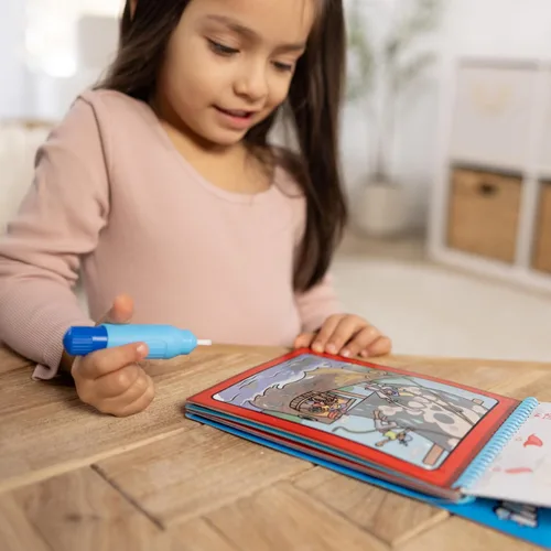 Vista 2 de ¡Melissa & Doug On the Go Wow! Almohadilla de actividad reutilizable para revelar agua, aventura
