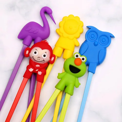 Vista 6 de Palillos de entrenamiento para niños, adultos y principiantes - Juego de 5 pares de palillos con ayudante de palillos de aprendizaje acoplable
