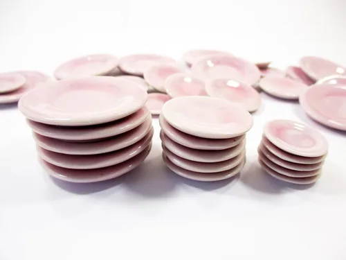 Vista 3 de Casa de muñecas en miniatura de cocina de cerámica 36 platos mixtos color rosa - 5085 Pink plates ceramic craft, tiny kitchenware tableware lot