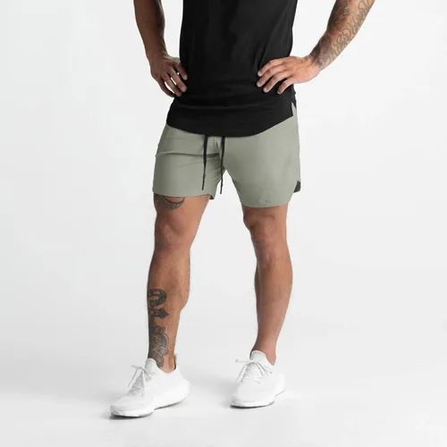 Vista 2 de BIFUTON Pantalones cortos blancos para hombre, pantalones cortos de entrenamiento para correr, ligeros, para yoga, gimnasio, pantalones cortos de 5
