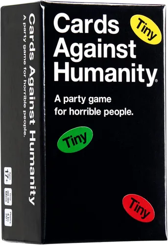Vista 3 de Cards Against Humanity: Tiny Edition • Juego principal en miniatura con 600 cartas ridículamente pequeñas