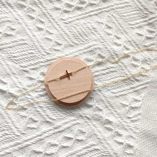 Vista 4 de Cross Necklace for Women, Small 14K Gold Plated Cross Pendant Necklace Dainty Gold Cross Necklace Cute Cross Choker Necklace Simple Gold Charm