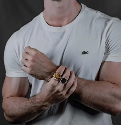 Vista 4 de LOLIAS 3 anillos de acero inoxidable con sello para hombre, anillo retro vintage con piedra de ojo de tigre, anillos de banda de nudo celta negro