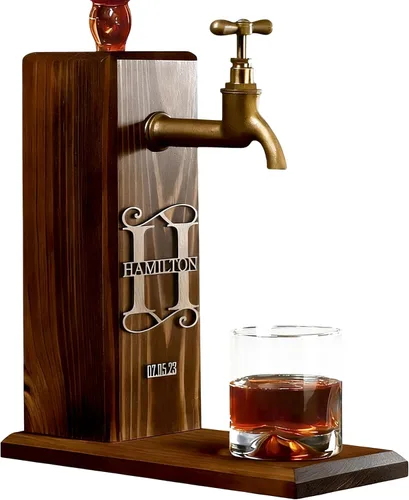 Vista 7 de Juego de dispensador de whisky personalizado para hombres, dispensador de licor grabado de madera con nombre en relieve para el hogar, bar, pub