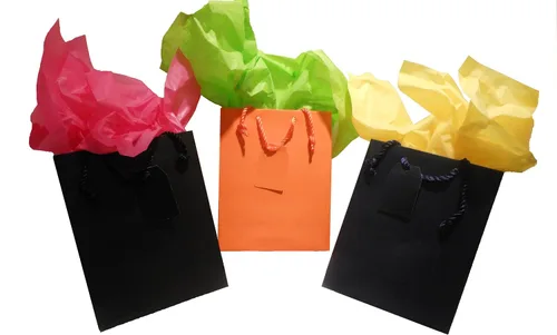 Vista 3 de Jillson Roberts 6 bolsas de regalo medianas de 8 x 10 x 4 pulgadas para todas las ocasiones, disponibles en 20 colores lisos, borgoña mate