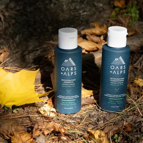 Vista 6 de Oars + Alps Kit de viaje para el cabello y el cuerpo para hombres, incluye champú sin sulfato, acondicionador, gel de baño, desodorante y bolsa