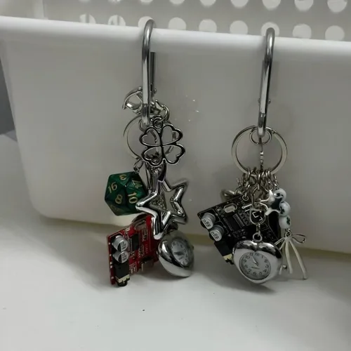 Vista 4 de Vintage Keychain Retro Pocket Watch Bag Charms for Handbag Y2k Emo Accessories Backpack Charms 2000s Grunge Aesthetic