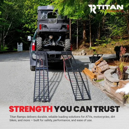 Vista 6 de Rampa de carga de motocicleta de 7.5' para camionetas pickup 1,000 lb, Titan Ramps Aluminio, peldaños dentados proporcionan tracción
