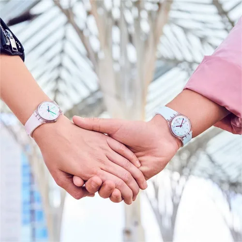 Vista 2 de Swatch GE713 - Reloj analógico de cuarzo para mujer con correa de silicona, Turquesa, talla única , Pulsera
